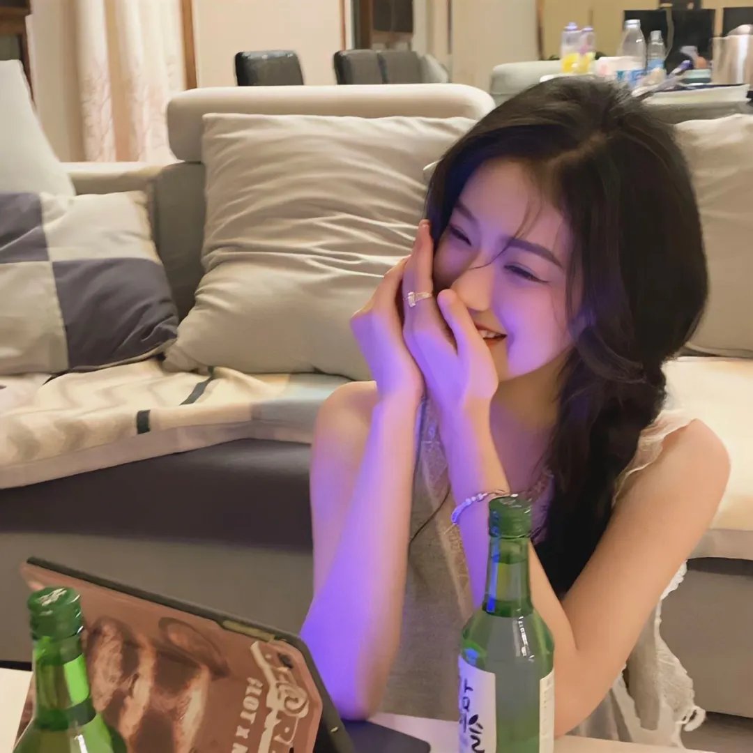 雾锁青松终见月